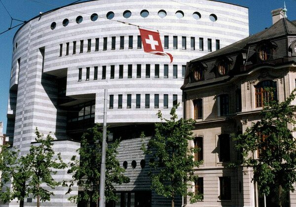 Банковские регуляторы противостоят давлению Базельского комитета